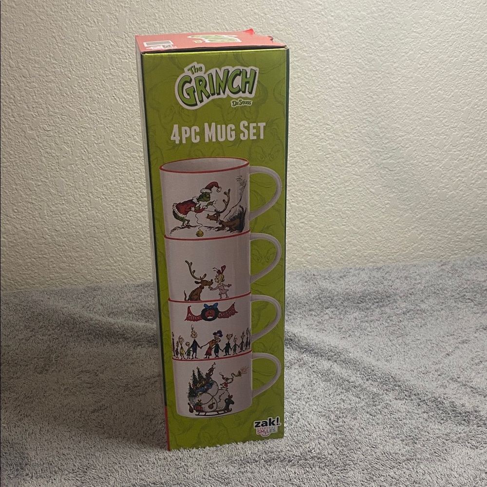 🌵NWT 4-piece Grinch mug set! - Picture 2 of 4